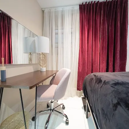 Spacious 4br 2ba Duplex With Private Patio Wd *