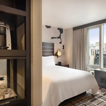 Hilton Fashion District 4* New York