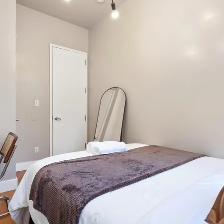 5bd Duplex W Private Patio Bbq And Arcade Games * New York