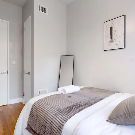 5bd Duplex W Private Patio Bbq And Arcade Games * New York