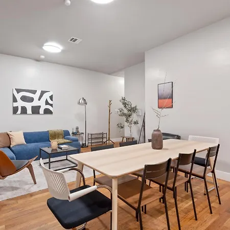 5bd Duplex W Private Patio Bbq And Arcade Games Apartment New York