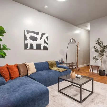 5bd Duplex W Private Patio Bbq And Arcade Games Apartment