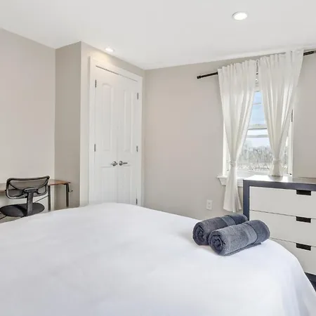 Apartment Biggest Duplex 6bd In Bushwick For 16 Guests