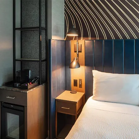 Tempo By Hilton Times Square Hotel 4*