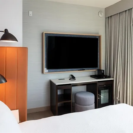 Hotel Tempo By Hilton Times Square