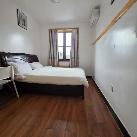Cozy In Brooklyn With Amazing Food Homestay