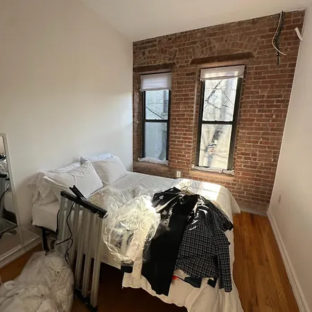 Private Bedroom And Private Bath Guest house New York