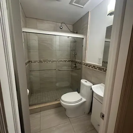 Private Bedroom And Private Bath Guest house 3*