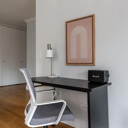 Midtown 1br W Doorman Wd Nr Times Square Nyc-1351 Apartment *