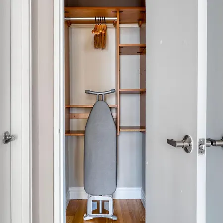 Apartment Uws 1br W Doorman Gym Nr Park Nyc-1323 *