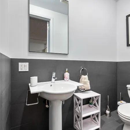 Hotel Nolita Modern 6 Bedrooms 2 Baths New York