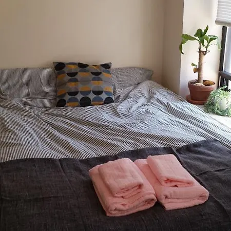 Nyc Two-bedroom Apartment, Next To Subway * New York