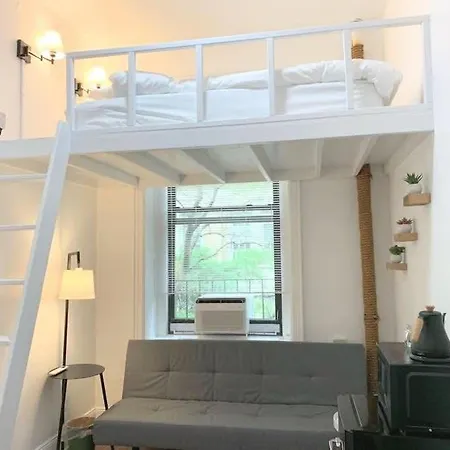 Inn Private With Shared Bath On Union Square 11 *