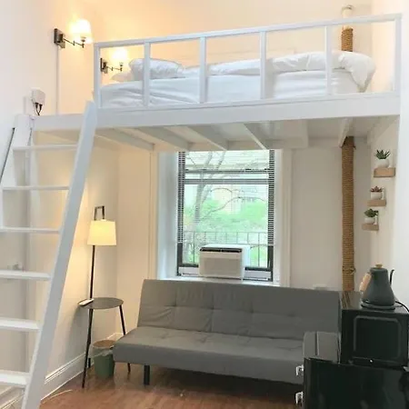 Inn Private With Shared Bath On Union Square 11 *