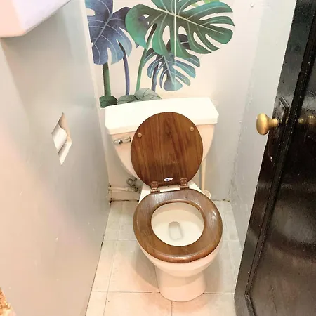 Inn Private With Shared Bath On Union Square 11 *