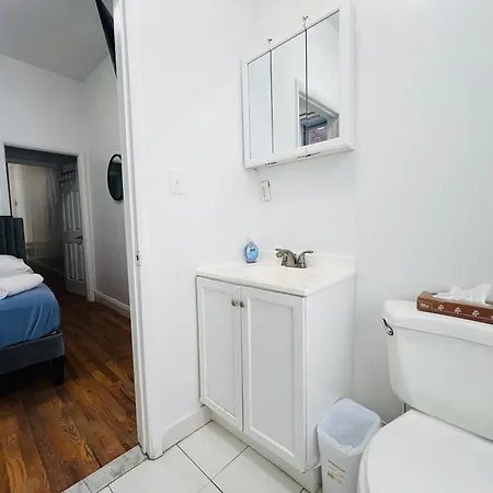 2bd-2ba Theater District Apartment *