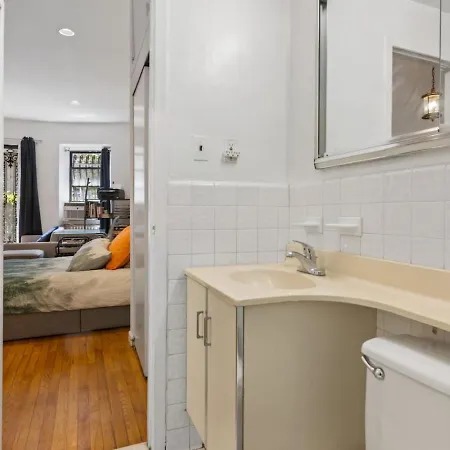 Stylish In Park Location Ever Apartment