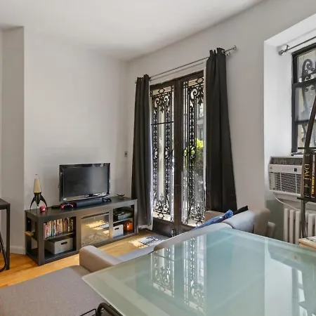 Apartment Stylish In Park Location Ever