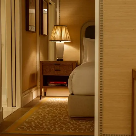 Hotel The Surrey, A Corinthia