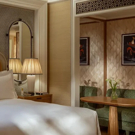Hotel The Surrey, A Corinthia
