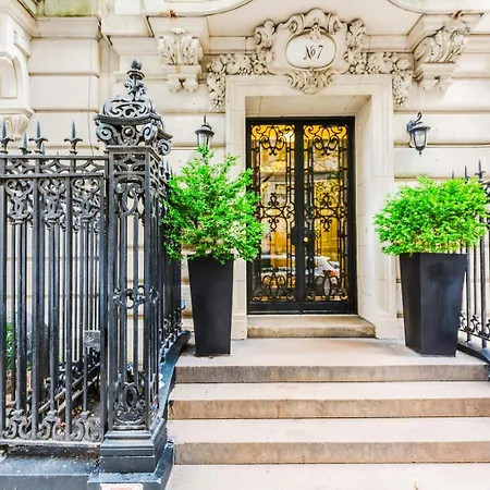 Ues 3br Penthouse W Gym Wd Nr Park Nyc-1110 Apartment New York