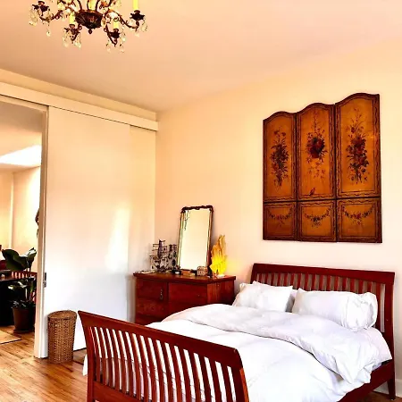 Apartment Private Spacious With 2 Bedrooms 2 Bathroomss And A Deck