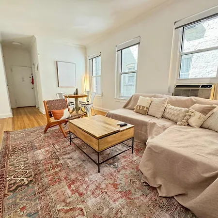 Apartment Upper East Side 2 Bedrooms Gem *