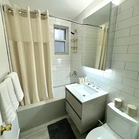 Upper East Side 2 Bedrooms Gem Apartment New York