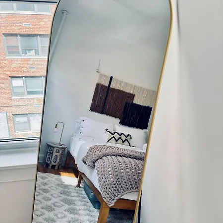 Upper East Side 2 Bedrooms Gem * New York