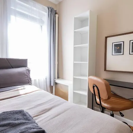 Sunny 4br 2ba Retreat Near Columbia Apartment *