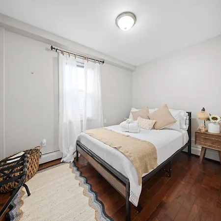 One Bedroom Near Jfk Airport!