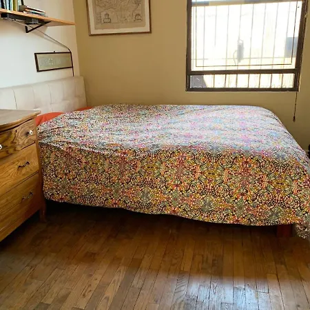 Airy Brownstone Penthouse Duplex Near Park