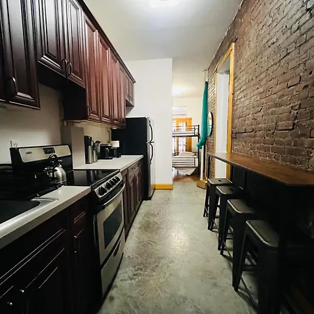 The Manhattan 44 Apartment