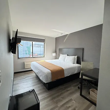 The - Long Island 3* New York