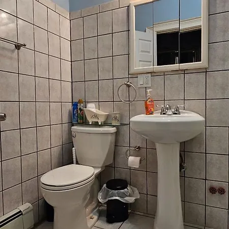 Luxurious At Colonial Townhouse Apartment New York