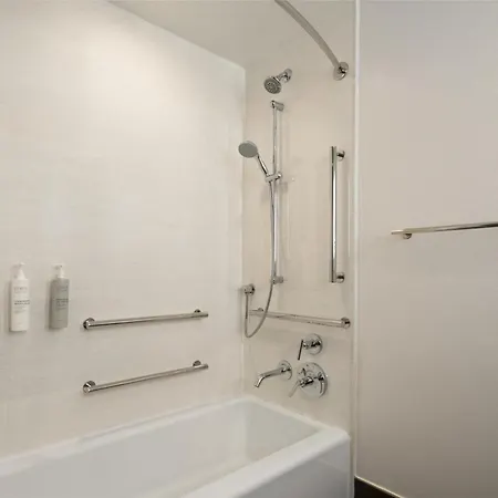Hilton Garden New York/midtown Park Avenue 3*