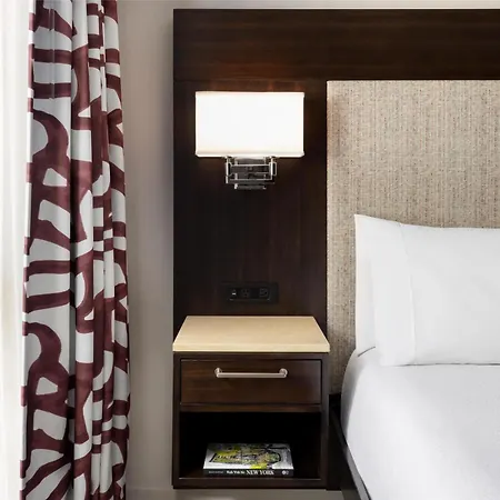 Hotel Hilton Garden - Times Square 3*