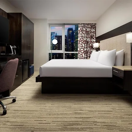 Hilton Garden - Times Square 3*