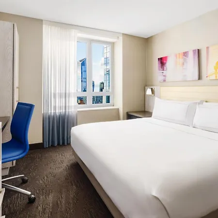 Hotel Doubletree By Hilton New York Times Square West 4*