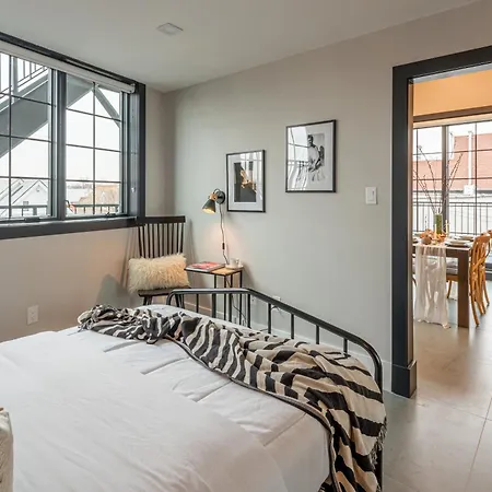 Brooklyn Bay Lofts - Modern Chic With Rooftop Terrace *