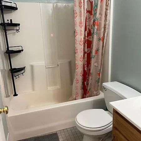 Large Triple In Williamsburg Homestay New York