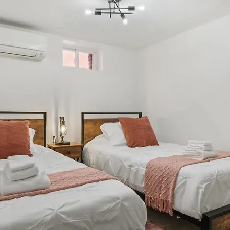 Apartment Tripoli Artisan Lofts - Designer Bushwick Lofts With Rooftop Terrace New York