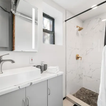 Apartment Tripoli Artisan Lofts - Designer Bushwick Lofts With Rooftop Terrace