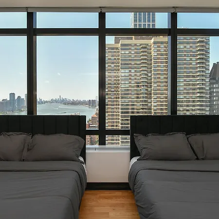 Opulent 2br Duplex - Iconic Midtown Views Apartment *