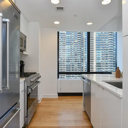Opulent 2br Duplex - Iconic Midtown Views Apartment New York