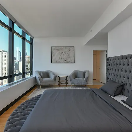 Opulent 2br Duplex - Iconic Midtown Views Apartment New York