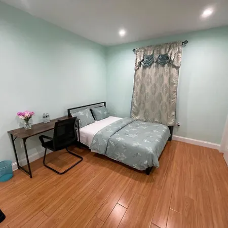 Luxury With Attached-bath Near Jfk Ny New York