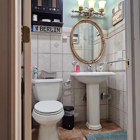 Apartment Luxurious At Colonial Townhouse New York
