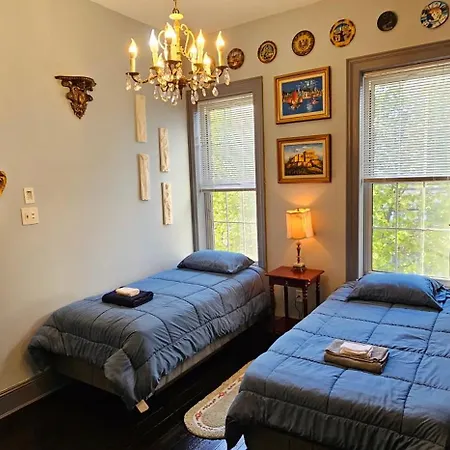 Apartment Luxurious At Colonial Townhouse