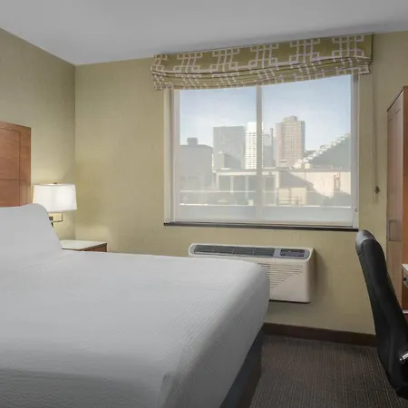 Hotel Express Manhattan Midtown West By Ihg 3*